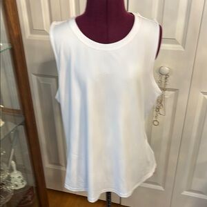 HALARA White Tank Top Essential